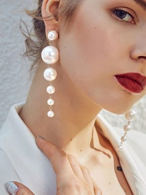 Exquisite Simulated Pearl Stud Earrings Fashion Long Statement Earrings for Womenn Party Wedding Female Jewelry Gift