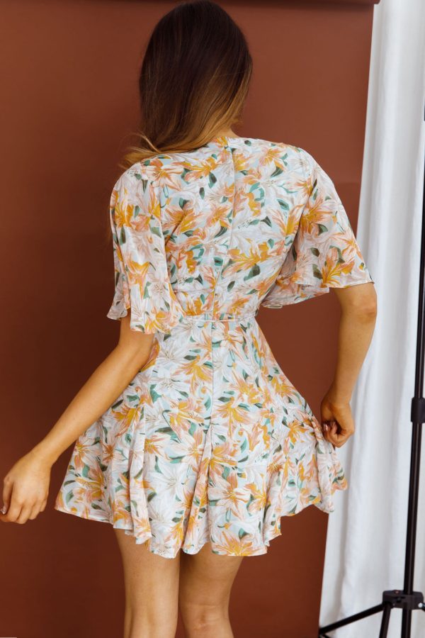 Women V Neck Printed Lotus Sleeve Dress Belt