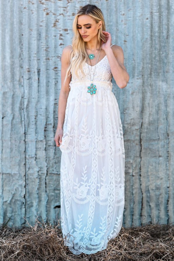 White Contrast Lace Backless Spaghetti Strap Maxi Dress