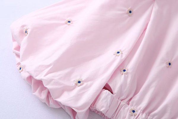 Spring Summer Korean Embroidery Puff Sleeve Top Fresh Sweet T-shirt Waist Elastic Band cropped Women Clothing