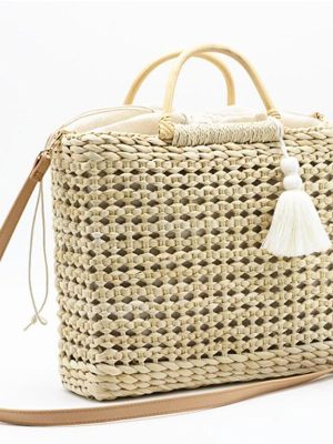 2-Color-Hollow-fringed-woven-straw-bag-Wooden-handle-natural-color-shopping-bag-Woman-fashion-tassel-1.jpg