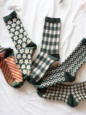 2021-New-Autumn-And-Winter-Cotton-Socks-Women-s-Socks-In-The-Tube-Small-Fresh-And-1.jpg