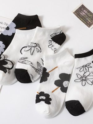 Vanessa's Lace Love Cartoon Bear Boat Socks Thin Polyester Cotton Socks 5 Pairs