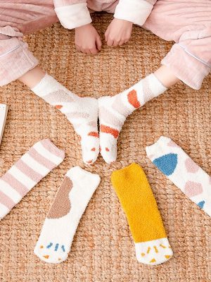 Autumn and Winter Plush Coral Fleece Cat Socks, Thick Warm Tube Socks for Women