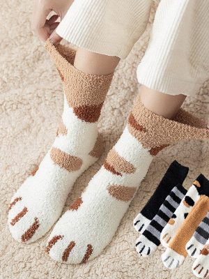 Autumn-and-Winter-Siamese-Cat-1-Pair-of-Plush-Coral-Fleece-Socks-Cute-Thick-Warm-Sleeping-7.jpg