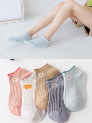 Fashion-Socks-Woman-2021-New-Spring-5-Pairs-Ankle-Girls-Cotton-Color-Novelty-Women-Fashion-Cute-1.jpg