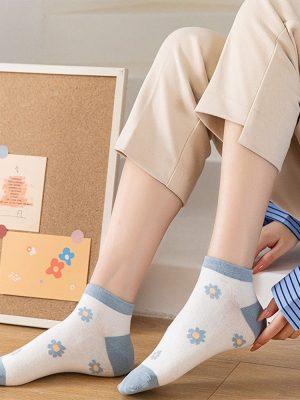 Japanese Harajuku Kawaii Cartoon Duck Woman Socks - 5 Pairs Packs