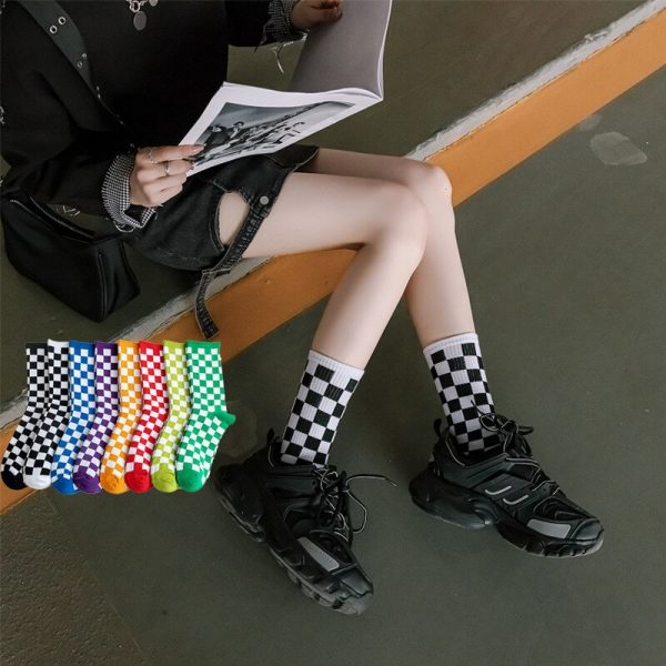 Vanessa's Harajuku Trend Checkerboard Unisex Socks with Geometric Design - Ideal for Streetwear