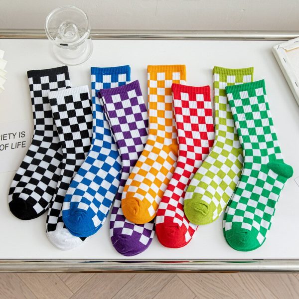 Vanessa's Harajuku Trend Checkerboard Unisex Socks with Geometric Design - Ideal for Streetwear