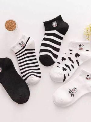 Spring-Summer-New-Black-White-Cow-Cartoon-Female-Tyr-Boat-Socks-Cute-Japanese-Short-Tube-Polyester-1.jpg