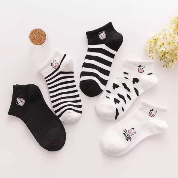 Vanessa's Cow Cartoon Boat Socks Cute Short Tube Women Socks