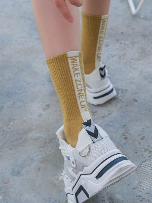 Women-Letter-Vintage-Patterned-Harajuku-Socks-Fashion-Funny-Skateboard-Cool-Socks-For-Female-Casual-Cotton-Short-1.jpg