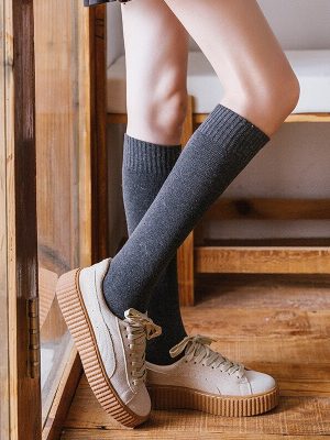 Women-s-Socks-To-Keep-Warm-In-Autumn-And-Winter-Two-Bars-Cute-Calf-Socks-Long-1.jpg