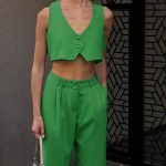 Sleeveless Vest and Cropped Pants Two-Piece Suit