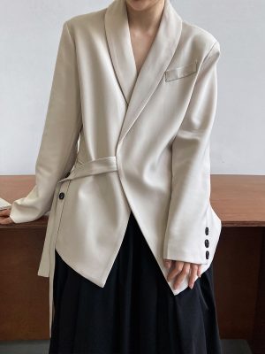 Loose Drape Lace-Up Blazer | Collar Style