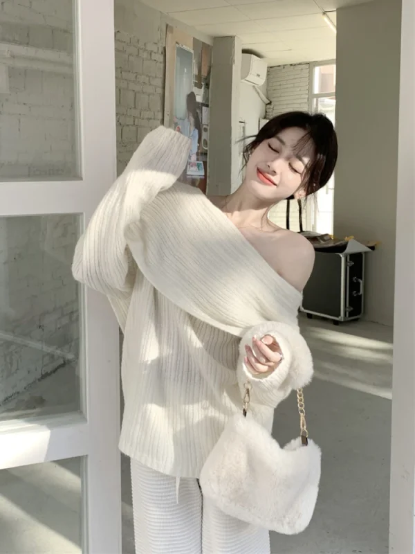 Pure White Eco Sweater: Y2K Chic