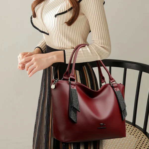 High Quality Eco Chic Leather Bag: Female Crossbody