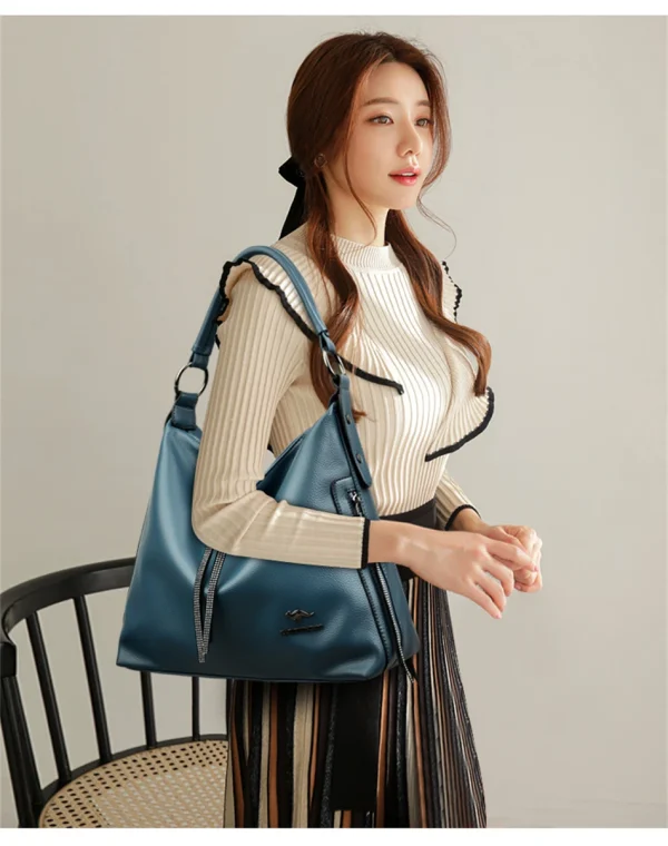 High Quality Ethical Leather Shoulder Bag: Chic & Spacious