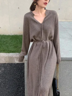 Cozy Knit Dress: Warm & Eco-Friendly