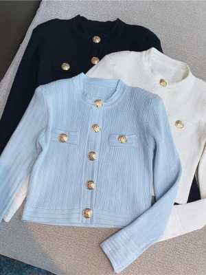 Stylish Eco Knit Cardigan: Elegant Button Coat
