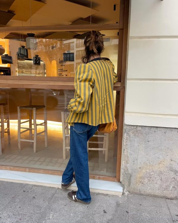 Spring Casual Loose Stand Collar Striped Shirt Outfit Ideas