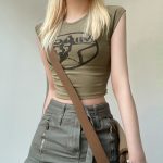 Street Sexy Printing Contrast Color Basic Slim Fit Waistcoat Cropped T Shirt Outfit Ideas
