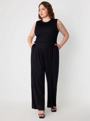 Plus Size Sleeveless Waist-Trimming Jumpsuit: Casual Solid Color, Slimming, All Matching