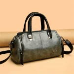 High Quality Ethical Leather Crossbody: Vintage Chic