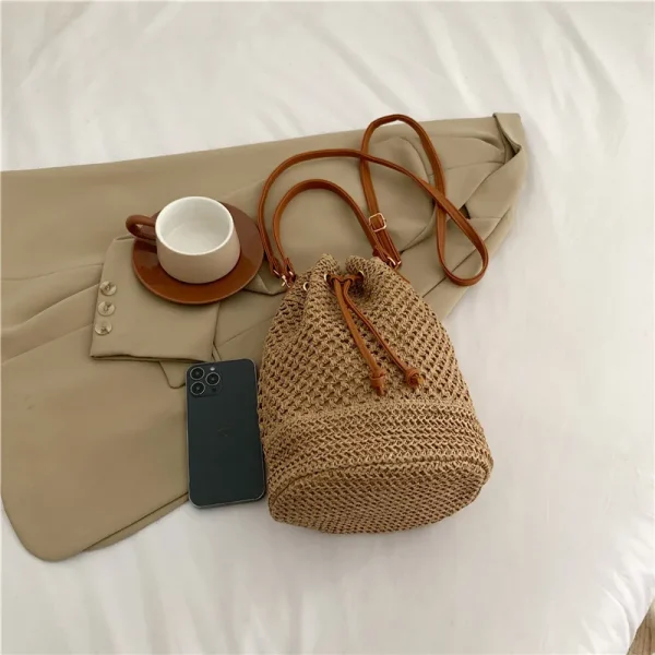 Vintage Hand-Woven Rattan Straw Beach Wicker Crossbody Bag