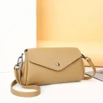 Cowhide Leather Envelope Retro Solid Color Shoulder Bag